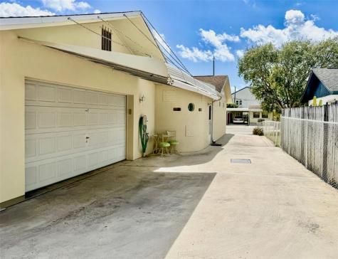 1213 W Broward Street Lantana FL 33462