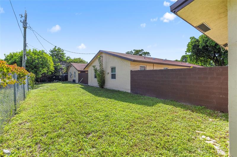 229 NW 12th Court Pompano Beach FL 33060