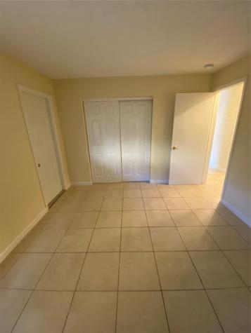 1856 NW 52nd Avenue Lauderhill Fl 33313