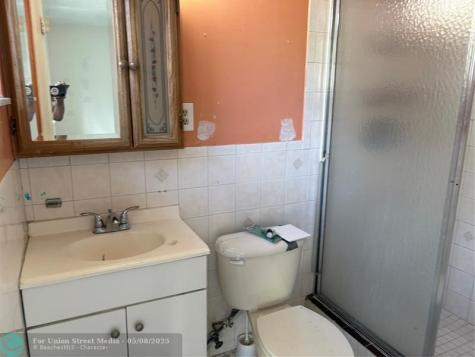 7659 NW 74th Avenue Tamarac FL 33321