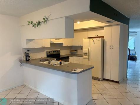 7659 NW 74th Avenue Tamarac FL 33321