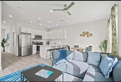 1547 W 26th Court Riviera Beach FL 33404