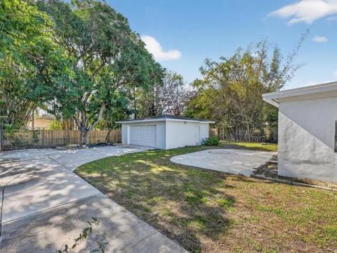 1632 NE 33rd Street #1-2 Oakland Park FL 33334