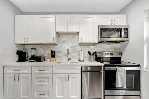 305 Hibiscus Avenue Pompano Beach FL 33062