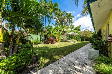 305 Hibiscus Avenue Pompano Beach FL 33062