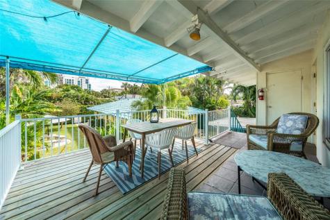 305 Hibiscus Avenue Pompano Beach FL 33062