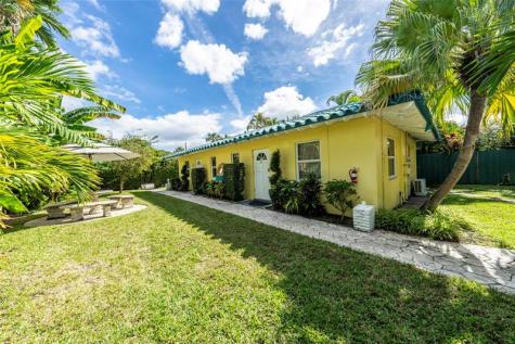 305 Hibiscus Avenue Pompano Beach FL 33062