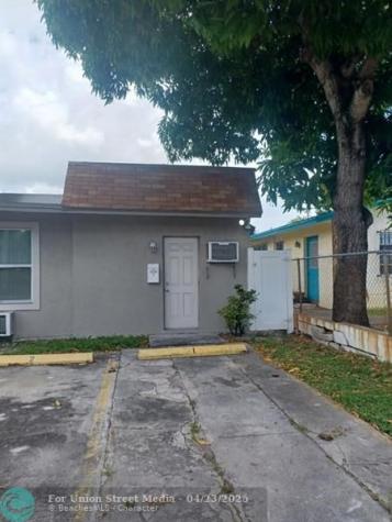 24 SW 13th Street Dania Beach FL 33004