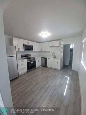 24 SW 13th Street Dania Beach FL 33004