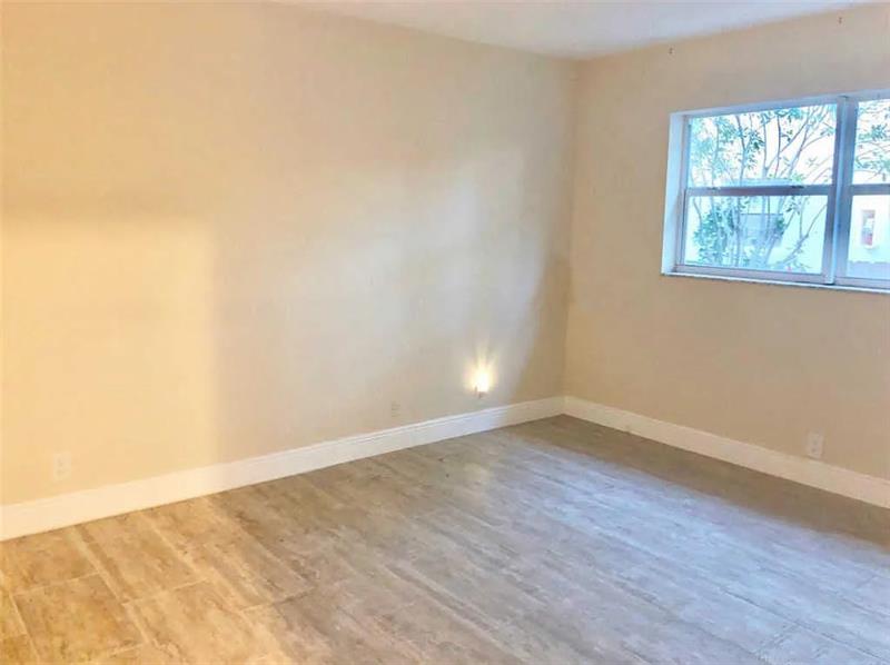 3502 Riverside Drive Coral Springs FL 33065