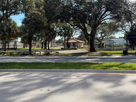 3502 Riverside Drive Coral Springs FL 33065