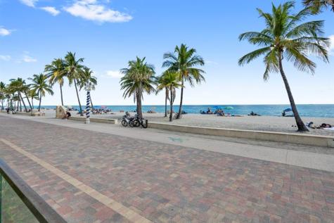 2203 N Surf Road Hollywood FL 33019