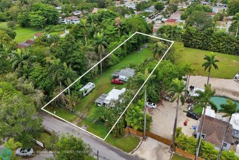 477 NE 154th Street Miami FL 33162