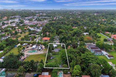 477 NE 154th Street Miami FL 33162
