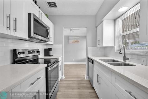 1925 NE 26th Street Wilton Manors FL 33305