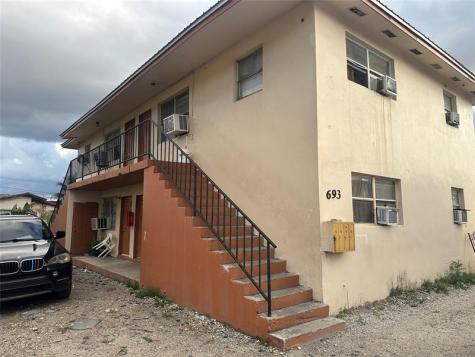 693 SW 5th Street Belle Glade FL 33430