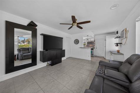 4331 NE 5th Avenue Oakland Park FL 33334