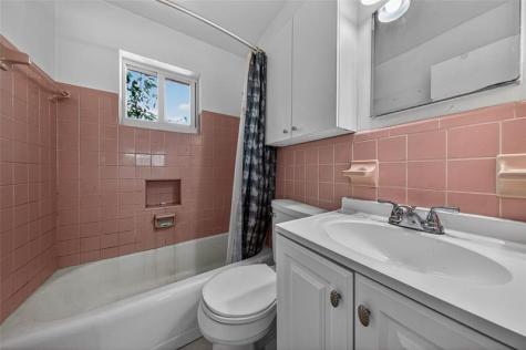 4331 NE 5th Avenue Oakland Park FL 33334
