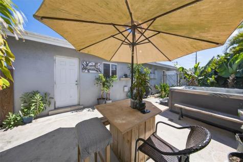 4331 NE 5th Avenue Oakland Park FL 33334