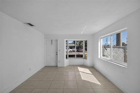 4331 NE 5th Avenue Oakland Park FL 33334