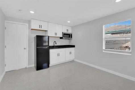 851 NW 4th Avenue Pompano Beach FL 33060