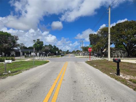 296 Alemeda Drive Palm Springs FL 33461
