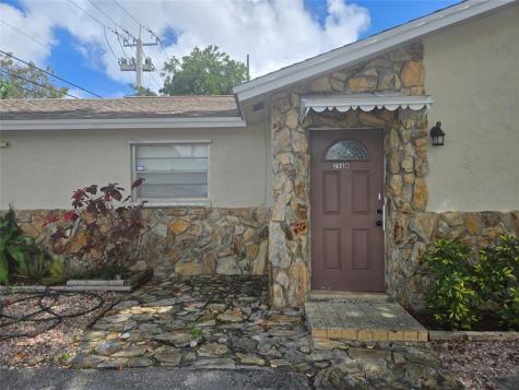 296 Alemeda Drive Palm Springs FL 33461