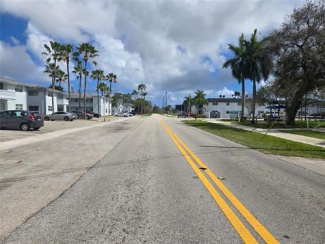 296 Alemeda Drive Palm Springs FL 33461