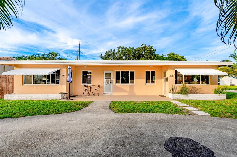 2581 NE 11th Court Pompano Beach FL 33062