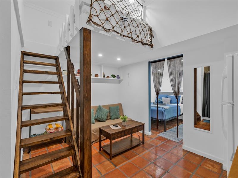 1944 NE 5th Street Deerfield Beach FL 33441