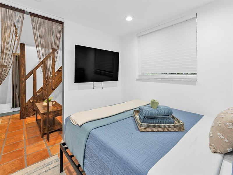 1944 NE 5th Street Deerfield Beach FL 33441