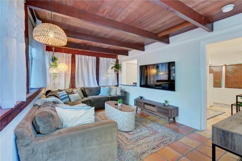 1944 NE 5th Street Deerfield Beach FL 33441
