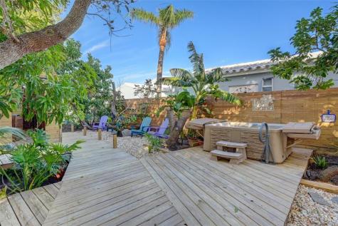1944 NE 5th Street Deerfield Beach FL 33441