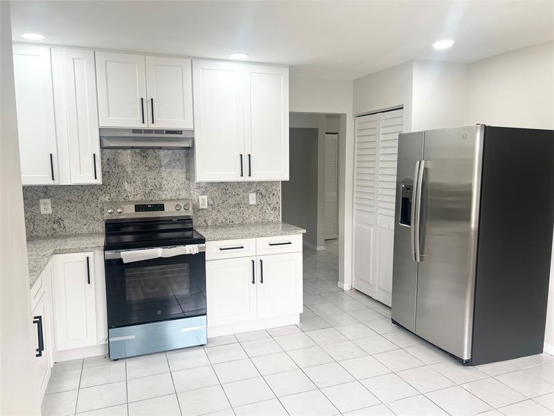 11530-32 NW 43rd Street Coral Springs FL 33065