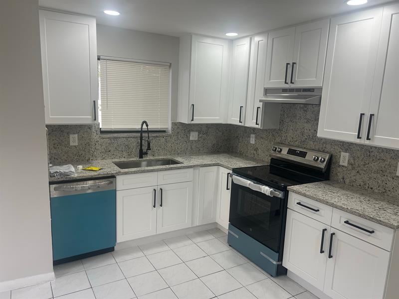 11530-32 NW 43rd Street Coral Springs FL 33065