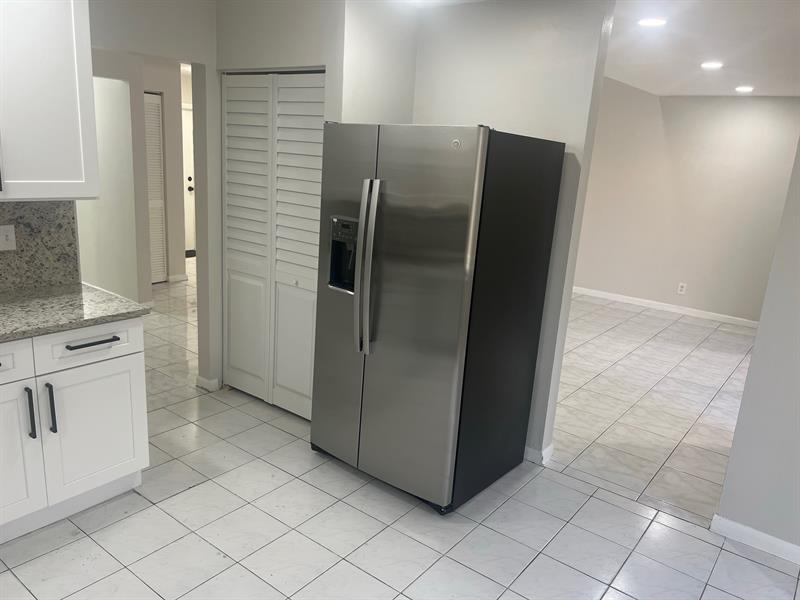 11530-32 NW 43rd Street Coral Springs FL 33065