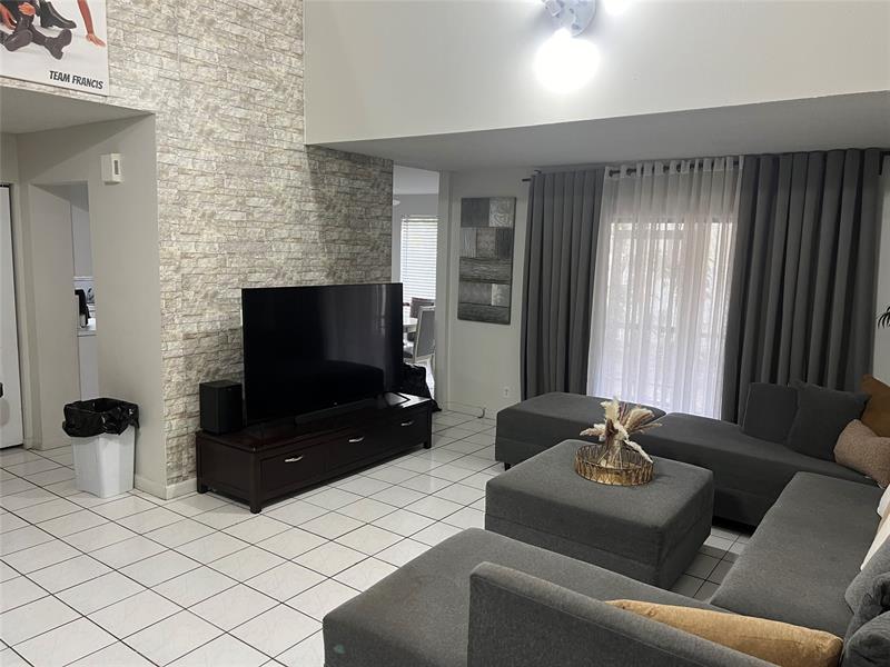 11530-32 NW 43rd Street Coral Springs FL 33065