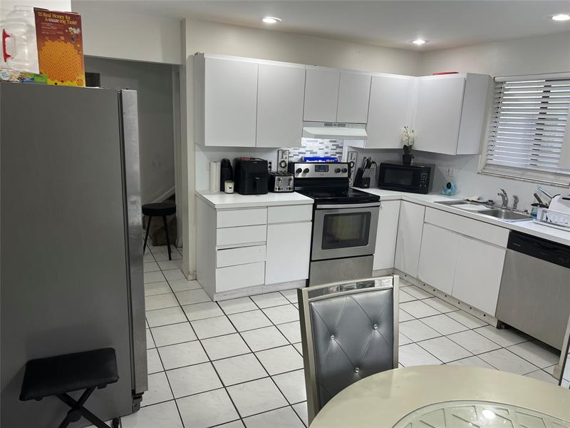 11530-32 NW 43rd Street Coral Springs FL 33065