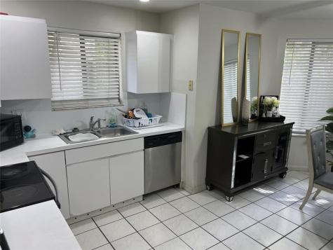 11530-32 NW 43rd Street Coral Springs FL 33065