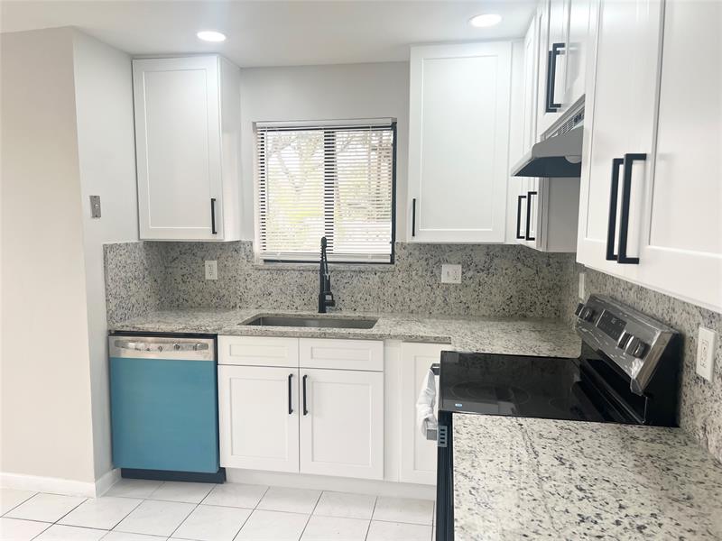 11530-32 NW 43rd Street Coral Springs FL 33065