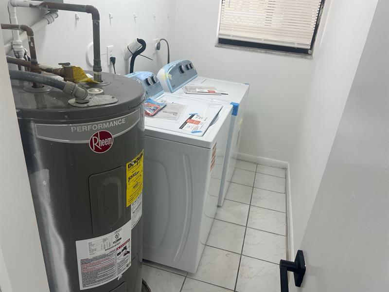 11530-32 NW 43rd Street Coral Springs FL 33065