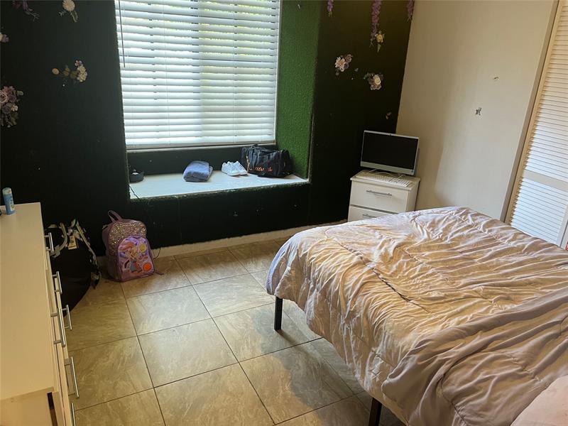 11530-32 NW 43rd Street Coral Springs FL 33065