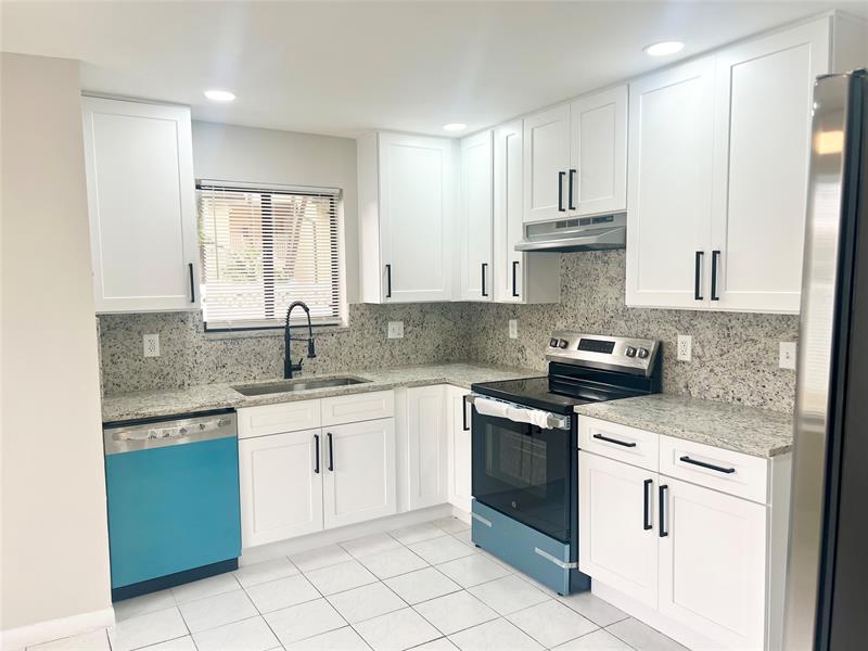 11530-32 NW 43rd Street Coral Springs FL 33065