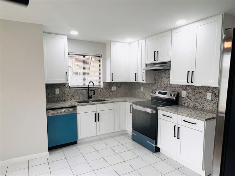 11530-32 NW 43rd Street Coral Springs FL 33065