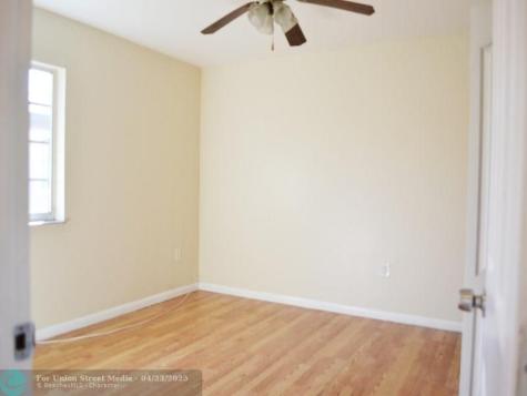 2911 NW 135th Street Opa-Locka FL 33054