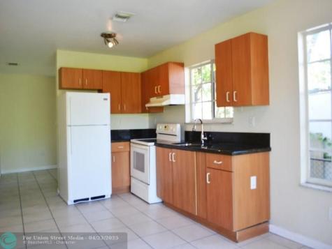 2911 NW 135th Street Opa-Locka FL 33054