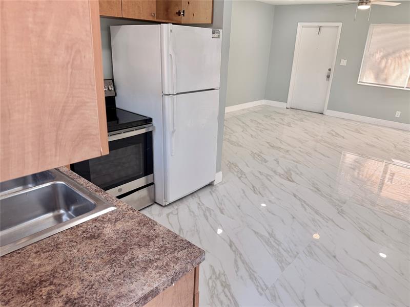 218 SW 1st Court Pompano Beach FL 33060