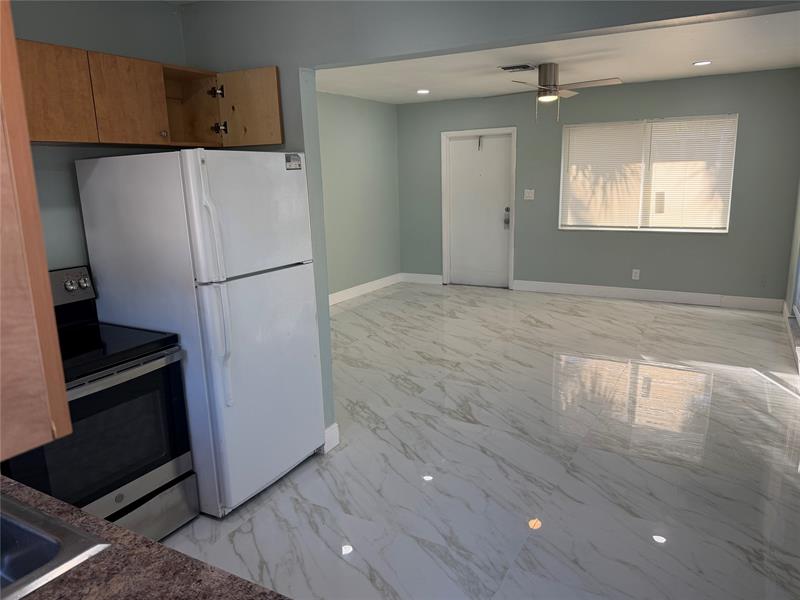 218 SW 1st Court Pompano Beach FL 33060