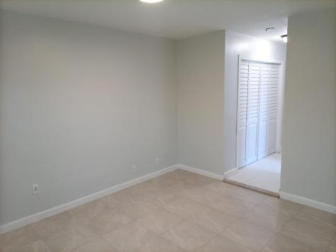 4000 NW Woodside Drive Coral Springs FL 33065