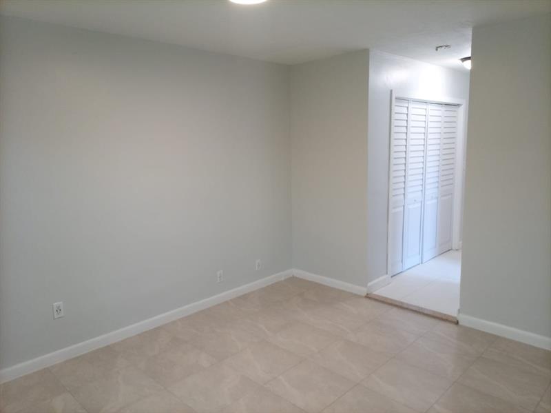 4000 NW Woodside Drive Coral Springs FL 33065